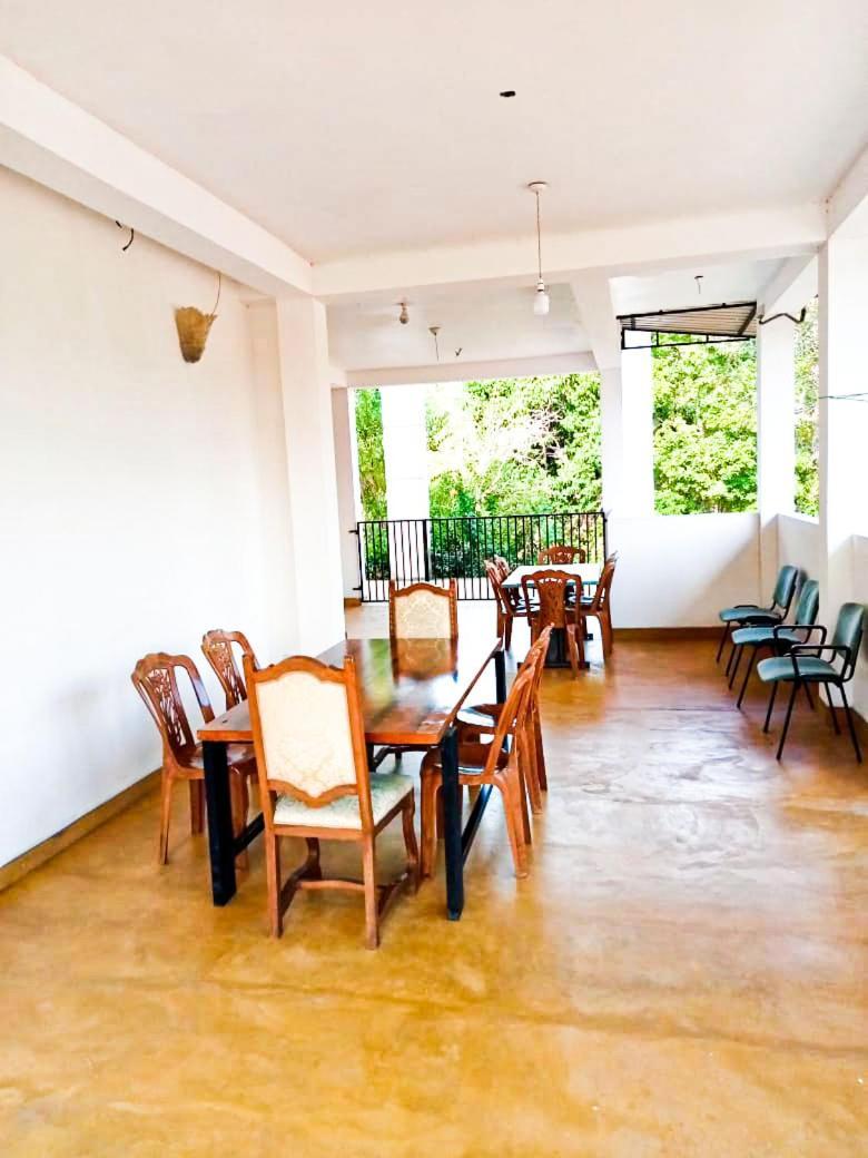 Wasgamu Safari Lodge Wasgamuwa ภายนอก รูปภาพ